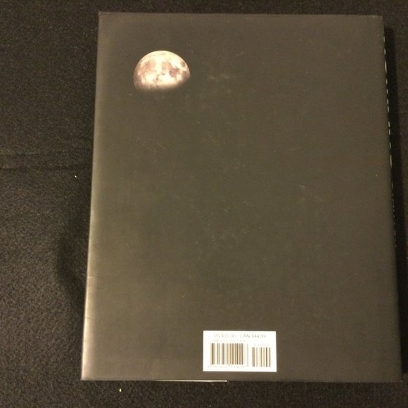 Humans Hardcover book By Stanton, Brandon- Like new - Picture 5 of 5